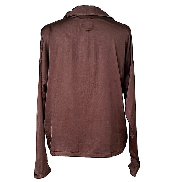 NEW CHASER Satin Popover Blouse Chocolate Brown Pointed Collar Lowcut Size Small - Picture 2 of 4